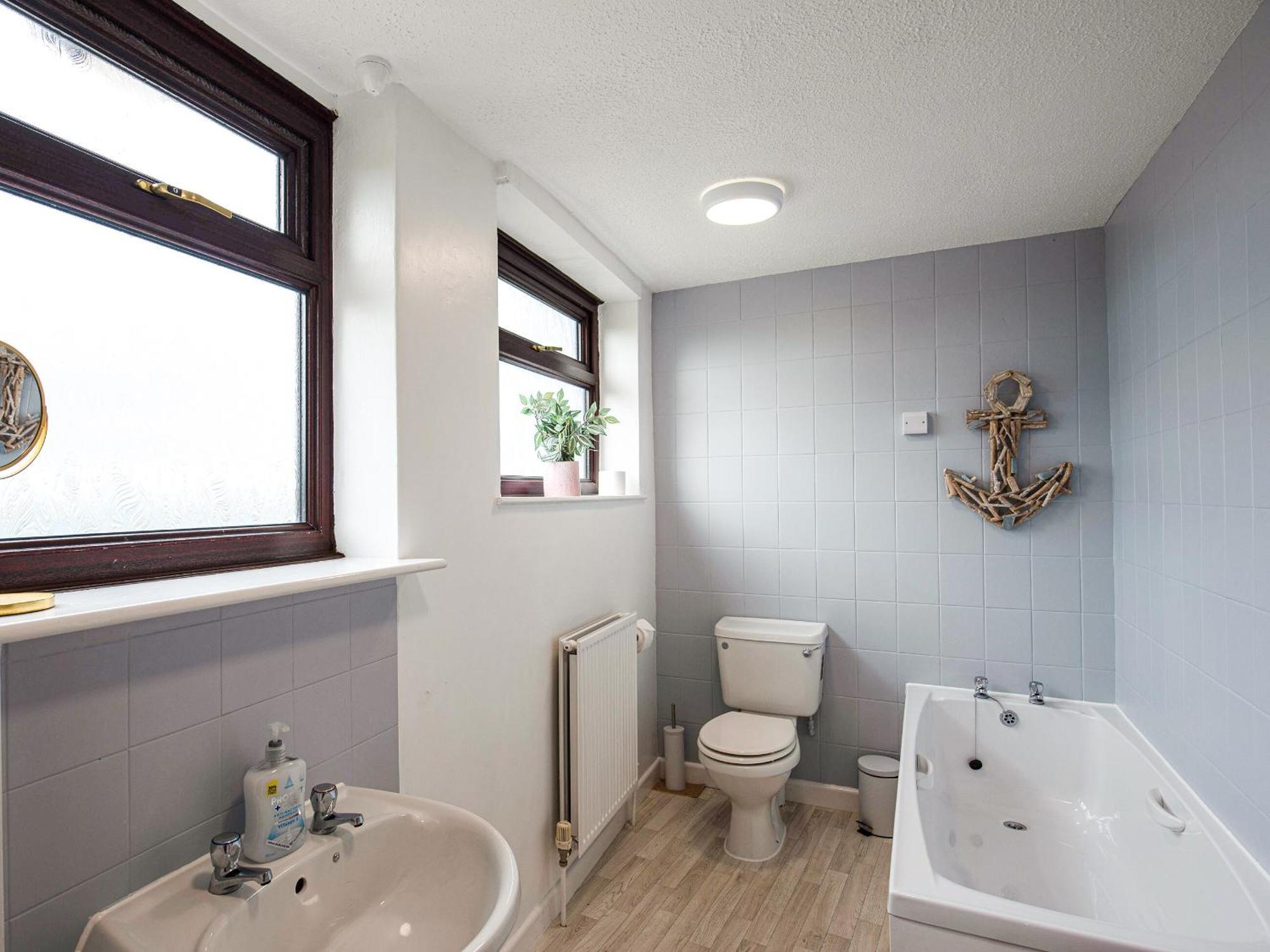 Frondeg Holiday home *