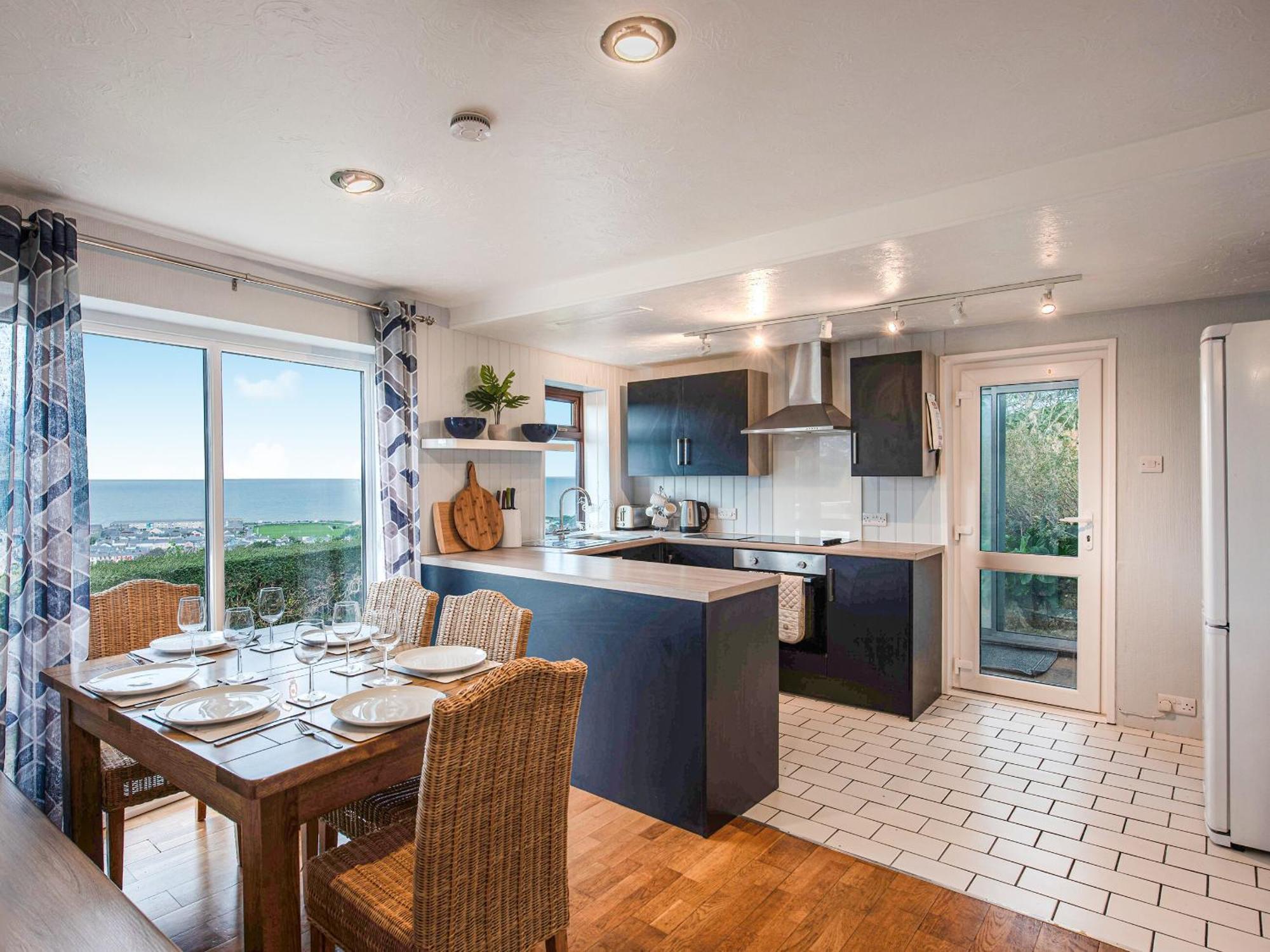 Frondeg Holiday home *
